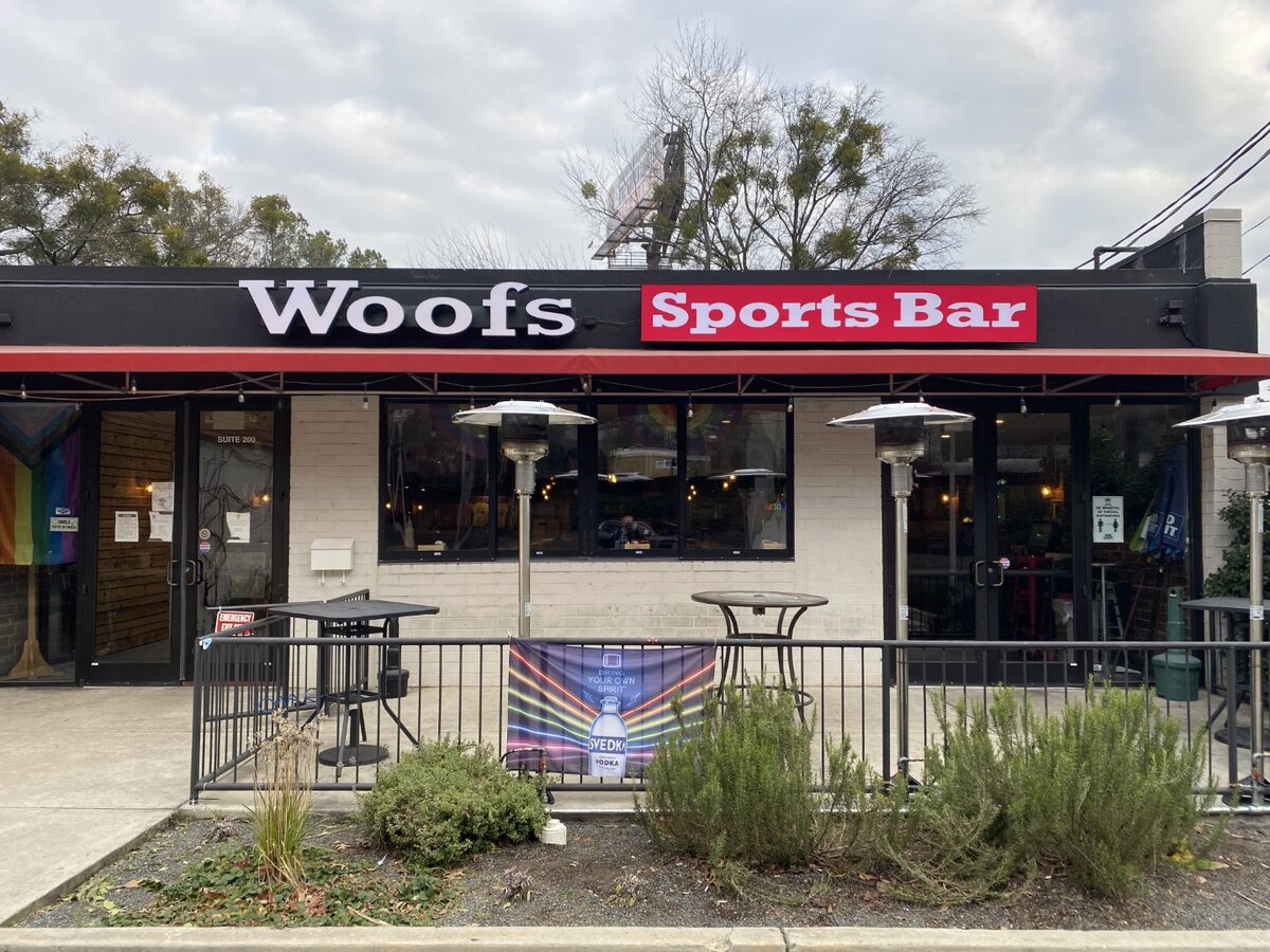 Woof's Sports Bar